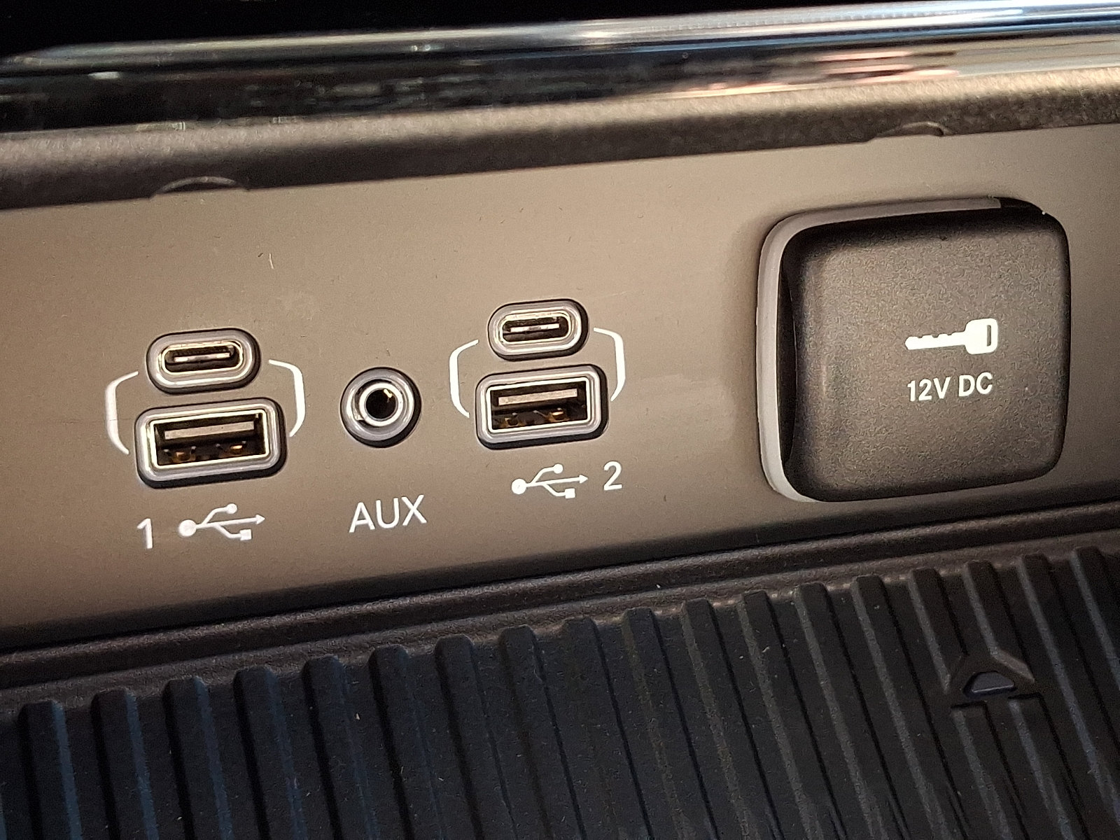 New 2027 Jeep Grand Cherokee Limited AWD/4WD image 15