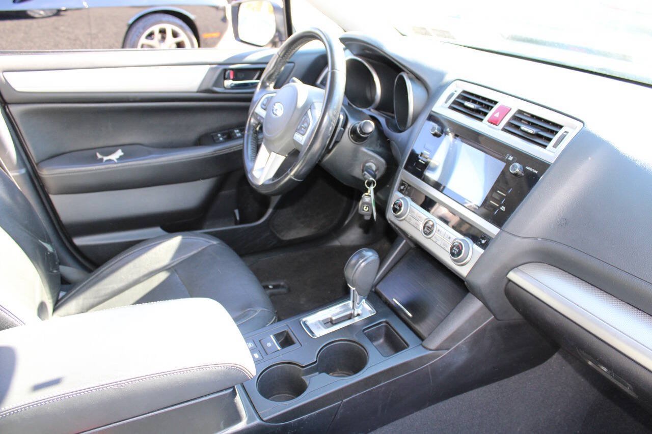 Used 2016 Subaru Outback 2.5i Premium AWD/4WD image 12
