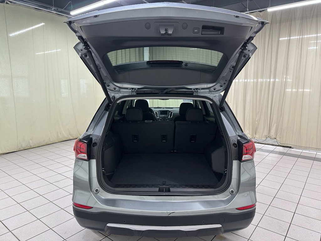 Used 2024 Chevrolet Equinox LT w/ LPO, Floor Liner Package image 8