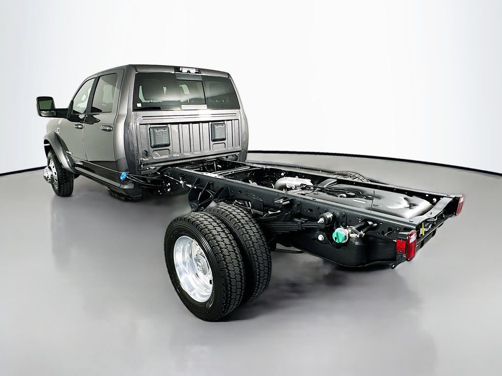 New 2026 RAM 5500 4x4 Crew Cab w/ Laramie Trim Package image 5