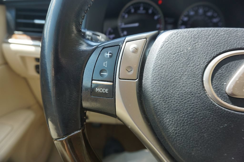 Used 2015 Lexus ES 350 w/ Premium Package FWD image 7
