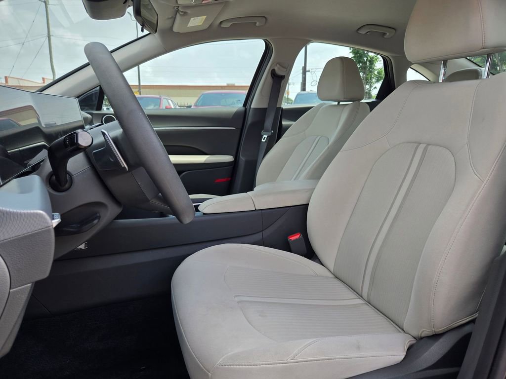 Used 2025 Hyundai Sonata SEL FWD image 21