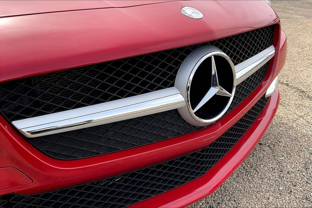 Used 2016 Mercedes-Benz SLK 300 image 30
