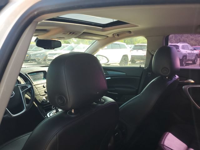 Used 2013 Buick Regal Premium FWD image 8