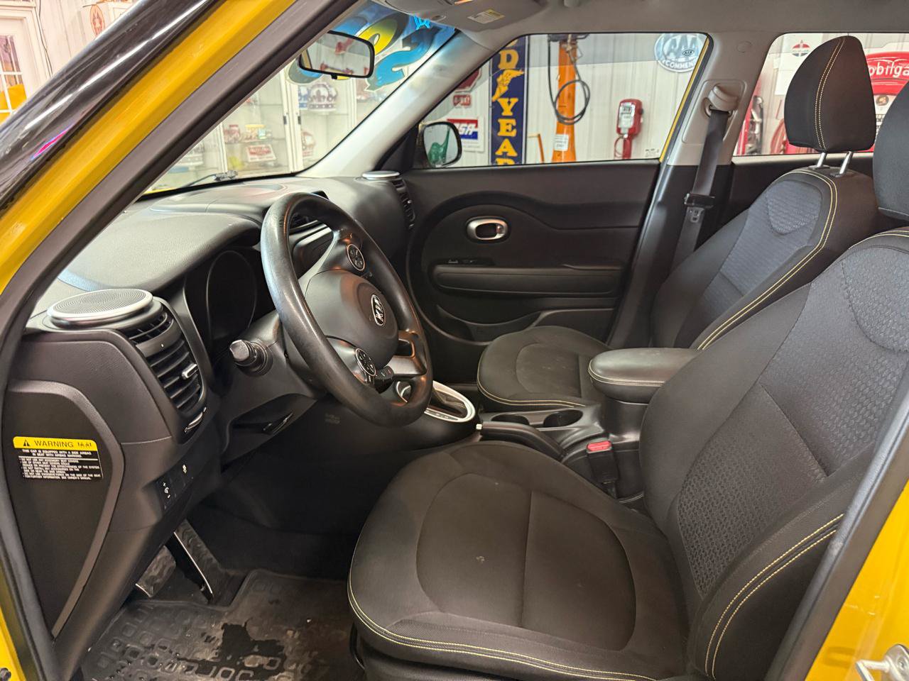 Used 2014 Kia Soul + FWD image 11