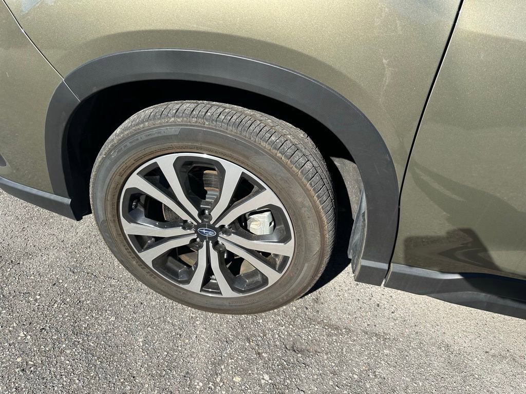 Used 2024 Subaru Forester Limited image 11