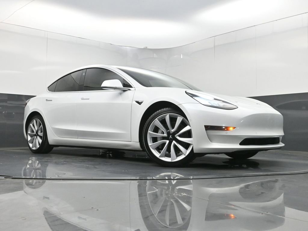 Used 2020 Tesla Model 3 Standard Range Plus image 23