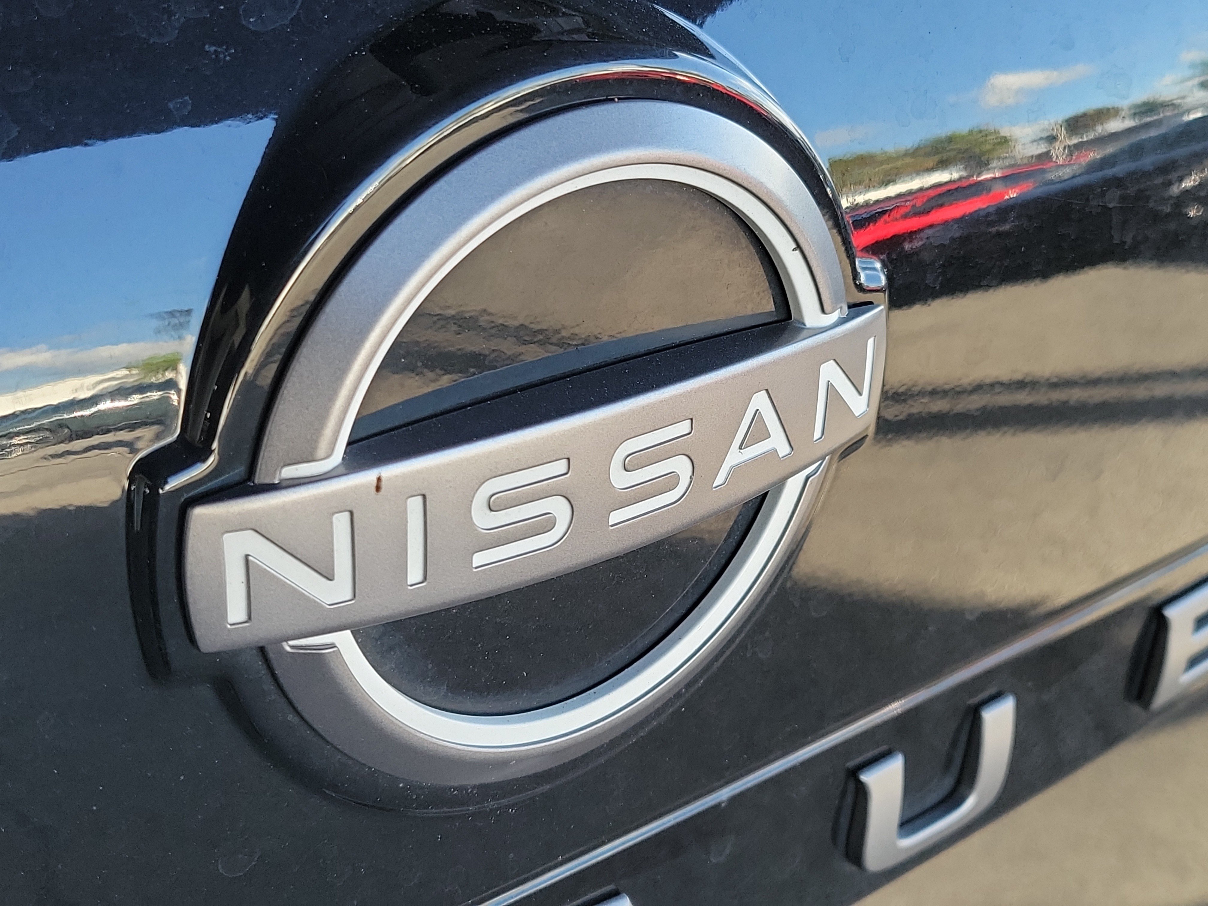 Used 2025 Nissan Rogue SV AWD/4WD image 12