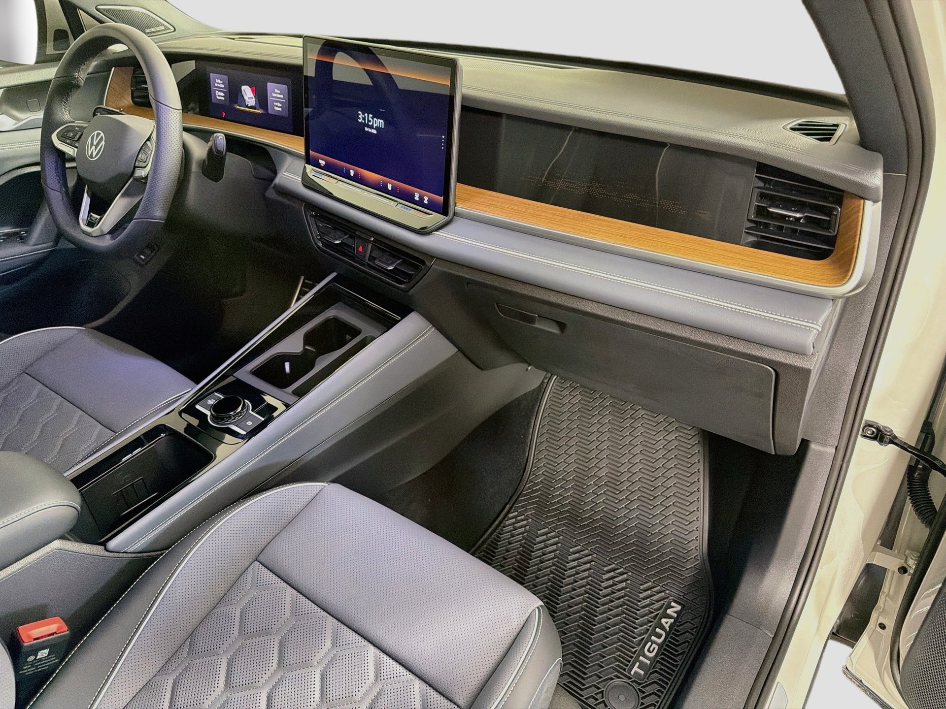 New 2027 Volkswagen Tiguan SEL R-Line AWD/4WD image 27