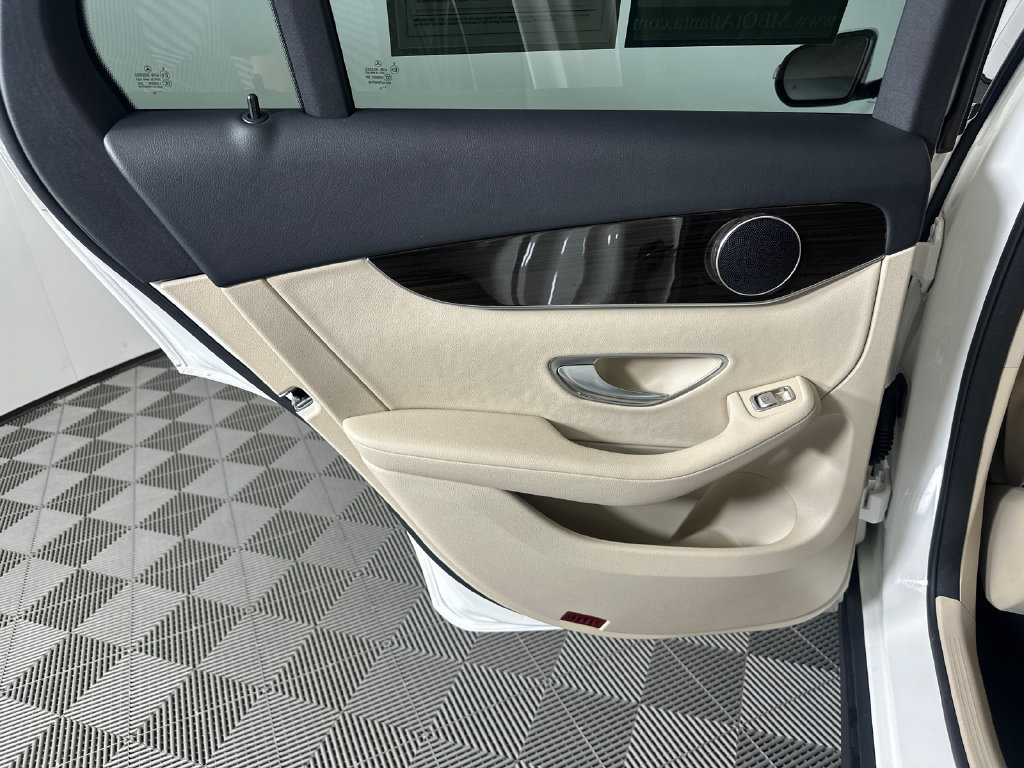 Certified 2022 Mercedes-Benz GLC 300 image 24