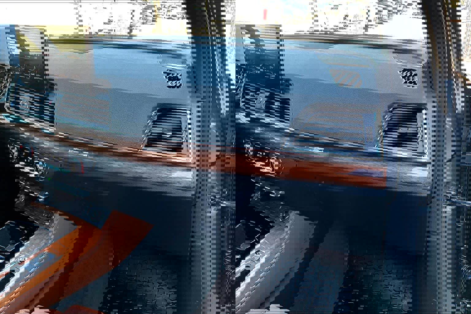 Used 2022 Audi Q5 e Premium Plus image 21