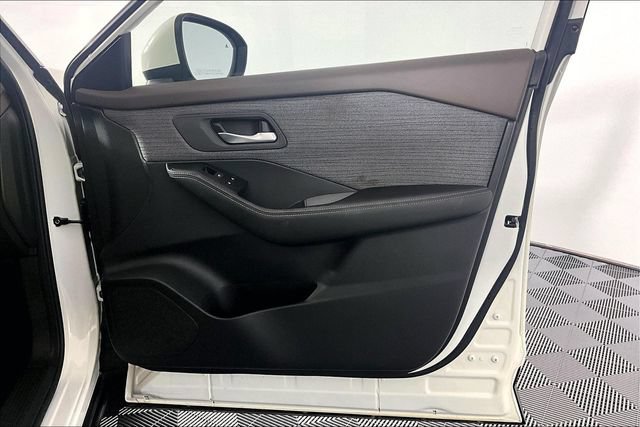 Used 2023 Nissan Rogue SV AWD/4WD image 27