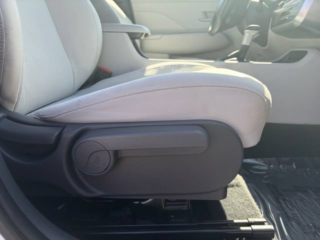 Used 2025 Hyundai Kona SEL AWD/4WD image 33
