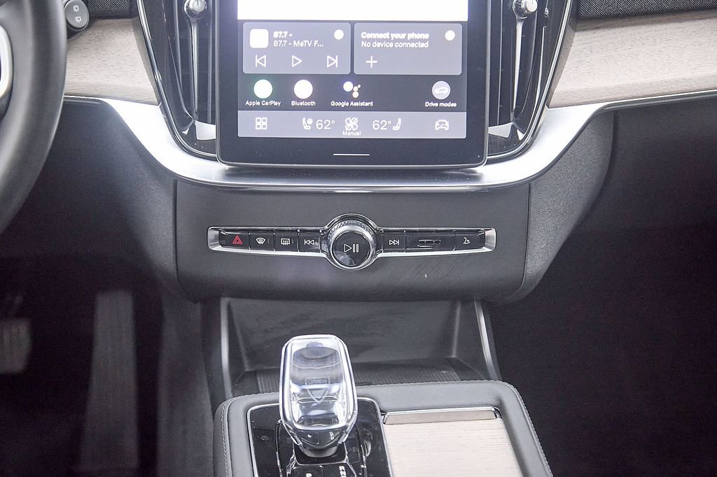 New 2026 Volvo XC90 B6 Plus w/ Protection Package Premier image 33