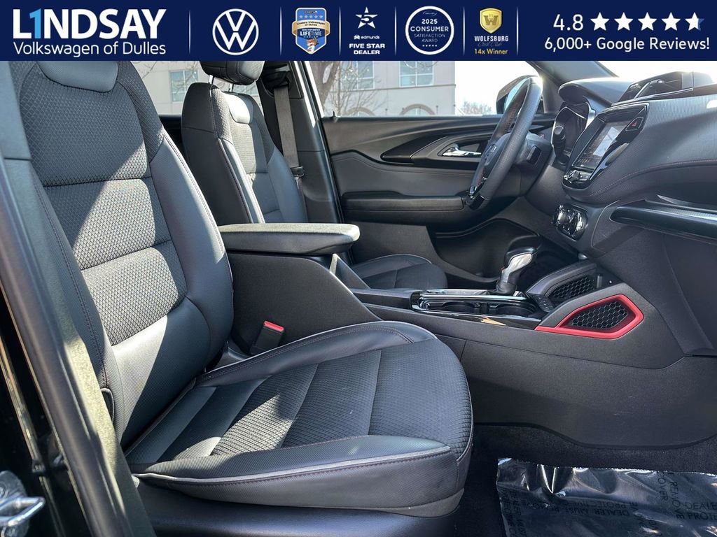 Used 2022 Chevrolet TrailBlazer RS w/ Technology Package image 11