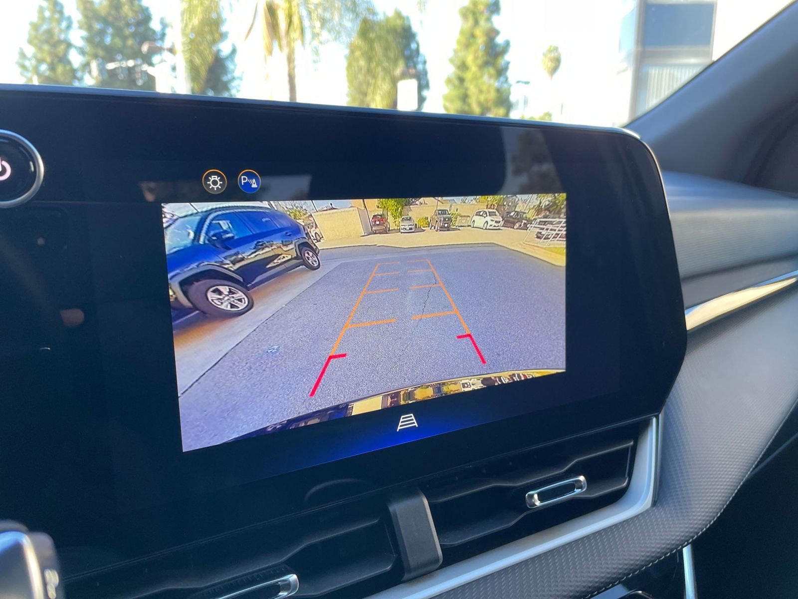 Used 2025 Chevrolet Equinox LT image 17