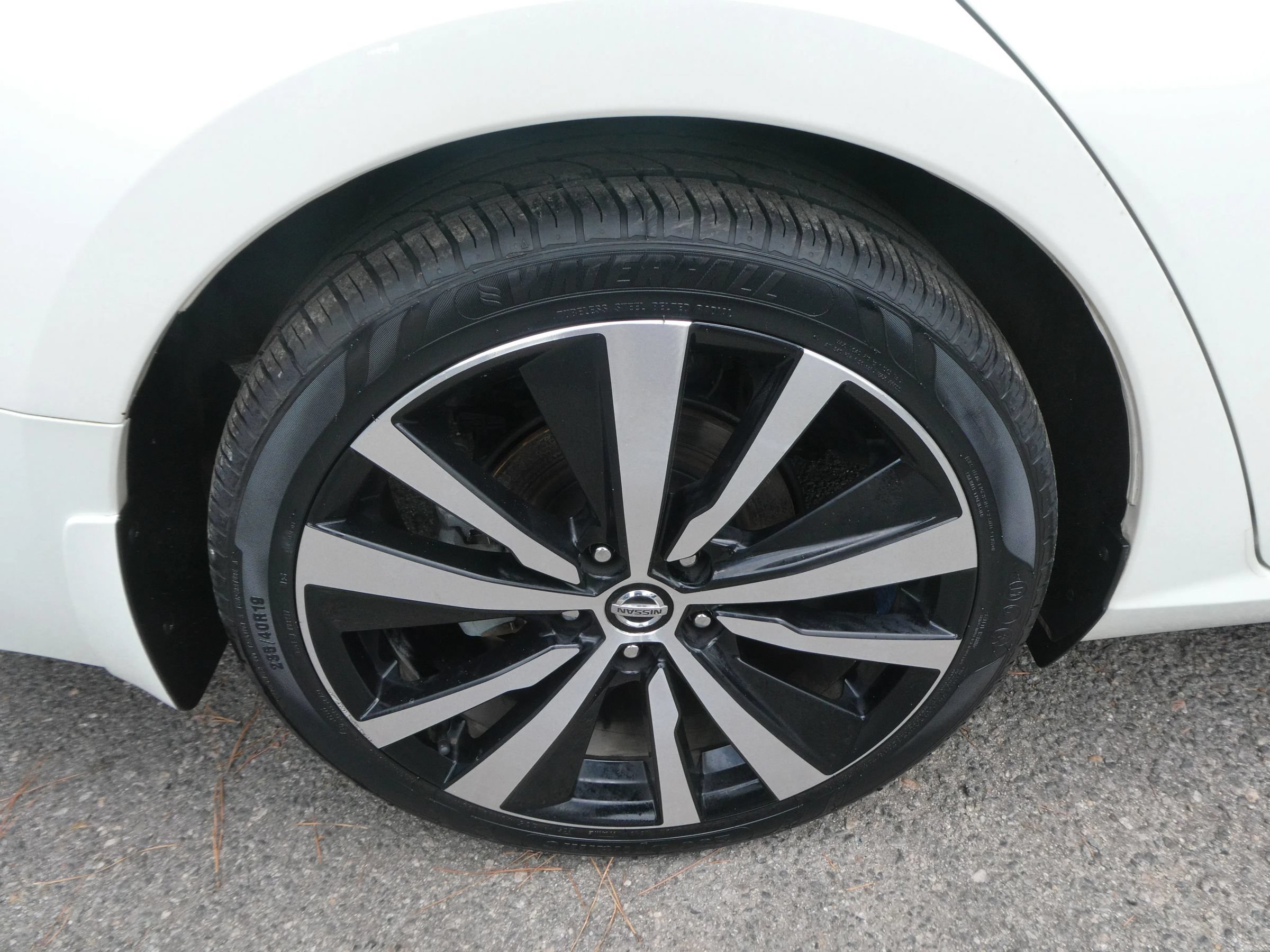 Used 2019 Nissan Altima 2.5 Platinum FWD image 35