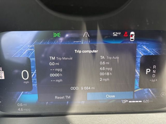 Used 2025 Volvo XC60 B5 Plus AWD/4WD image 26