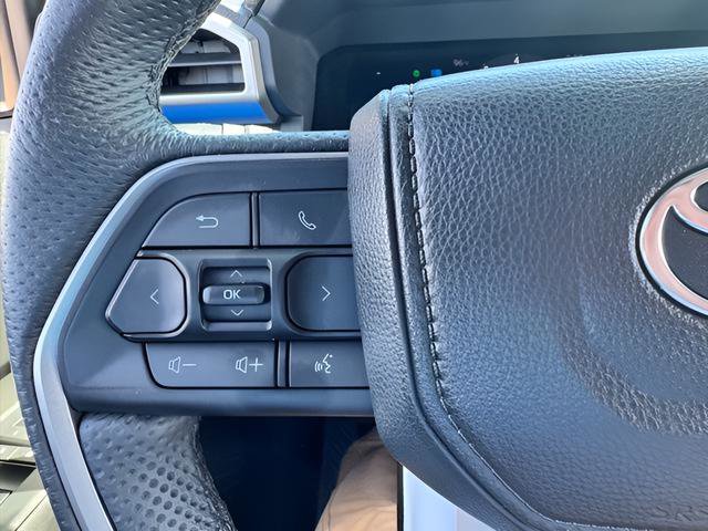 Used 2024 Toyota Tacoma TRD Sport image 30