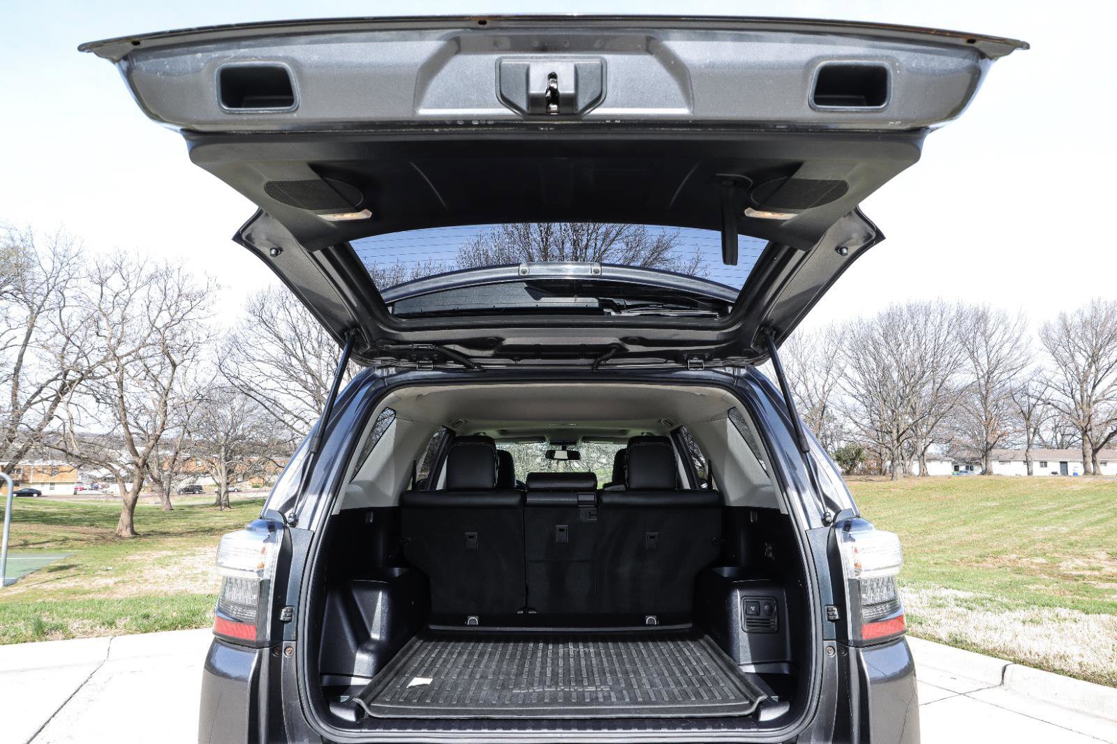 Used 2017 Toyota 4Runner Limited image 20