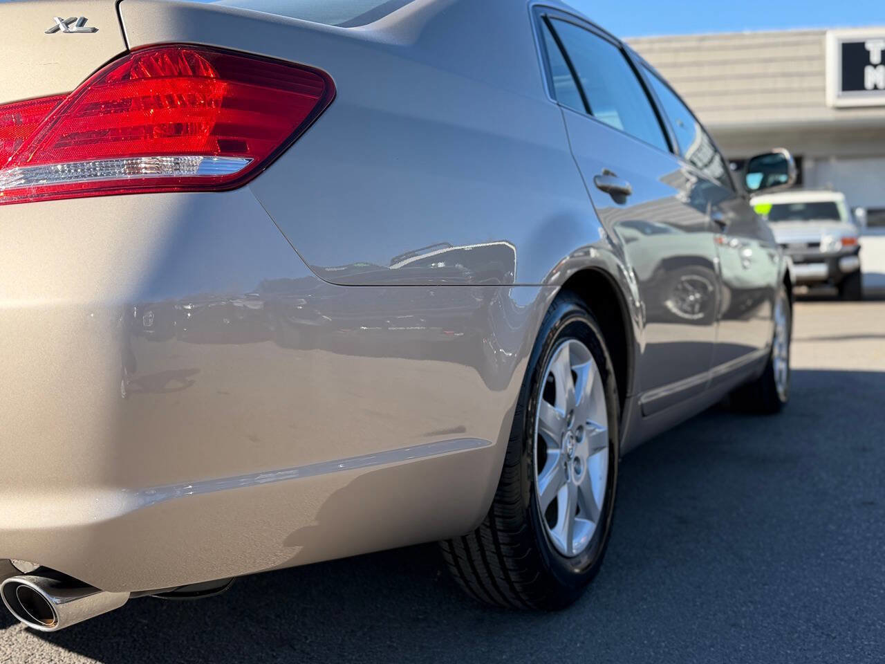 Used 2007 Toyota Avalon Limited image 37