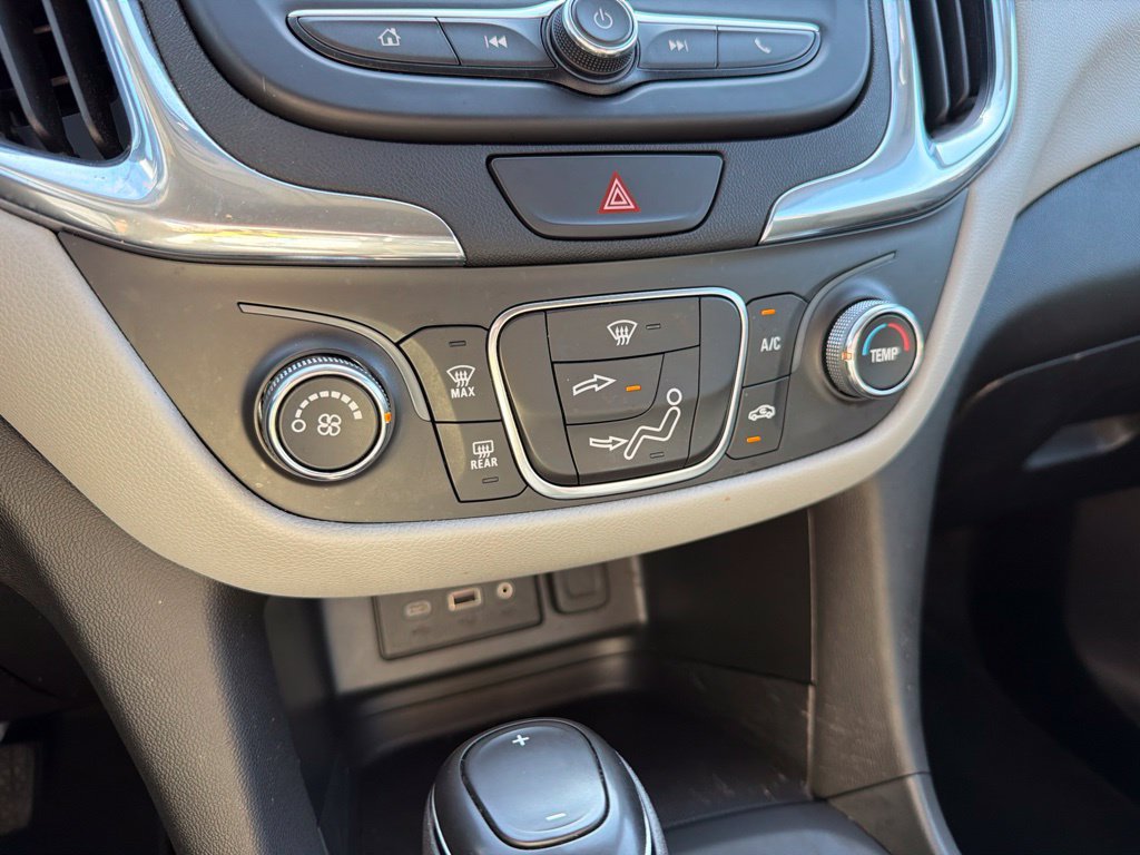 Used 2019 Chevrolet Equinox LS w/ LS Convenience Package FWD image 12