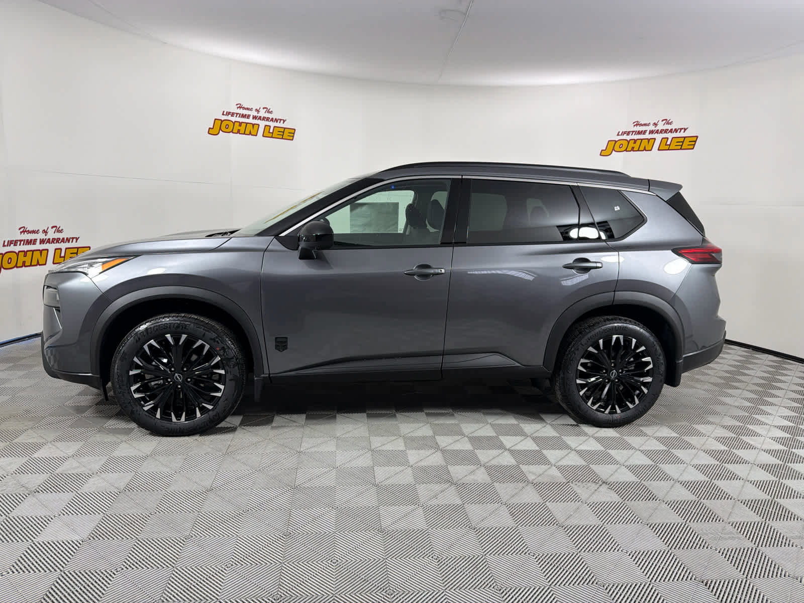 New 2026 Nissan Rogue SV image 2