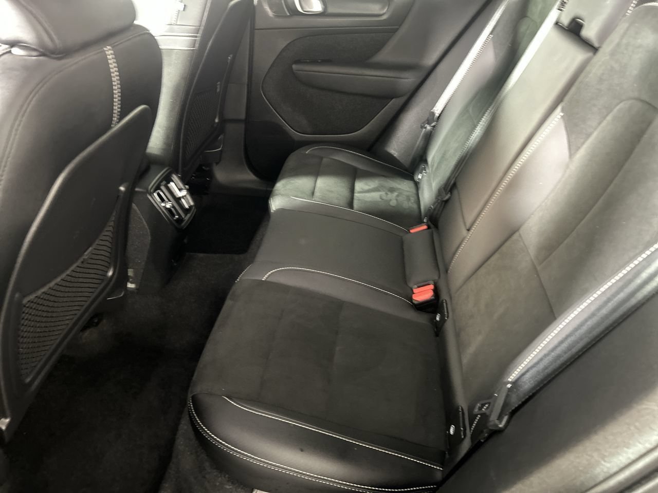 Used 2023 Volvo XC40 Recharge Plus AWD/4WD image 25