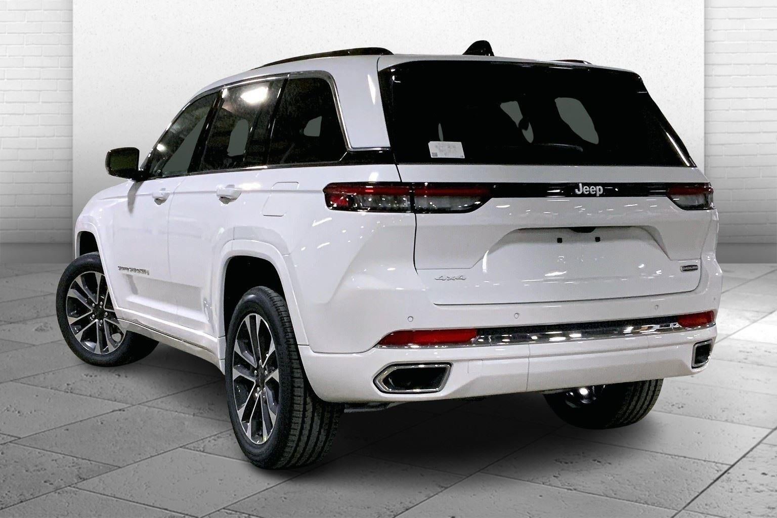New 2025 Jeep Grand Cherokee Overland w/ Adv Protech Group III AWD/4WD image 3