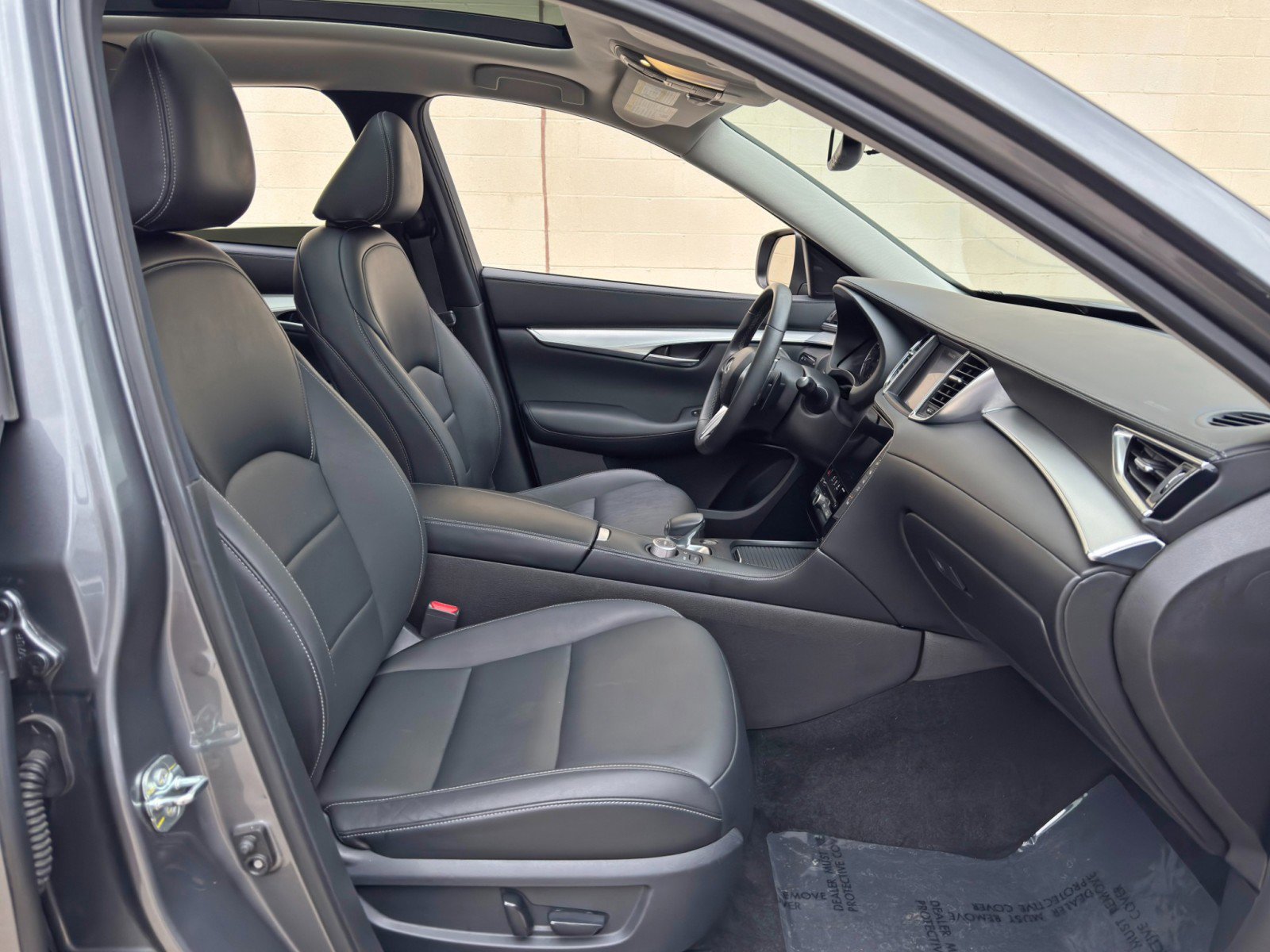 Used 2021 INFINITI QX50 Luxe FWD image 15