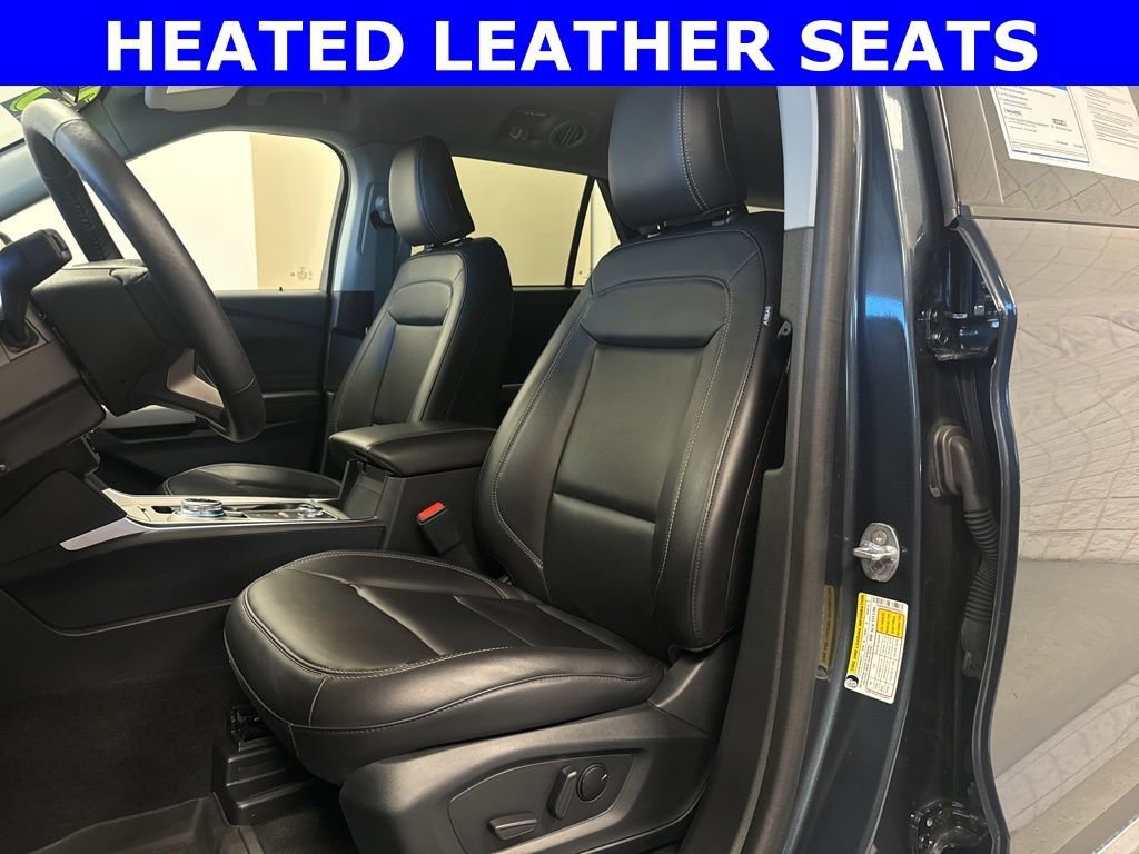 Certified 2023 Ford Explorer XLT w/ Equipment Group 202A image 6