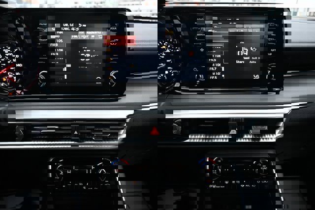 Used 2021 Kia K5 GT-Line w/ GT-Line FWD Premium Package image 31