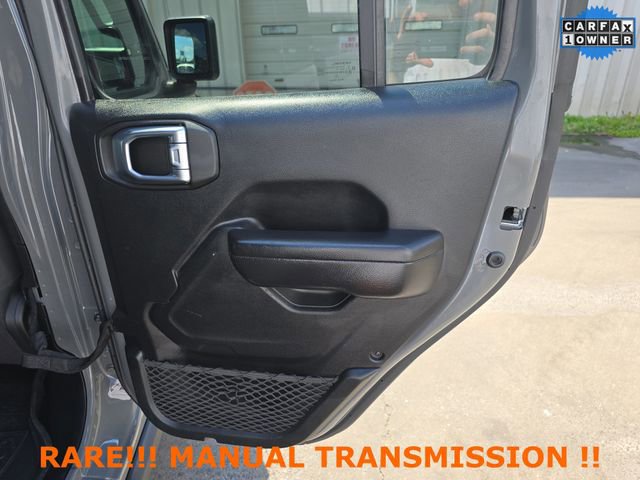 Used 2021 Jeep Gladiator Rubicon w/ Cold Weather Group image 23