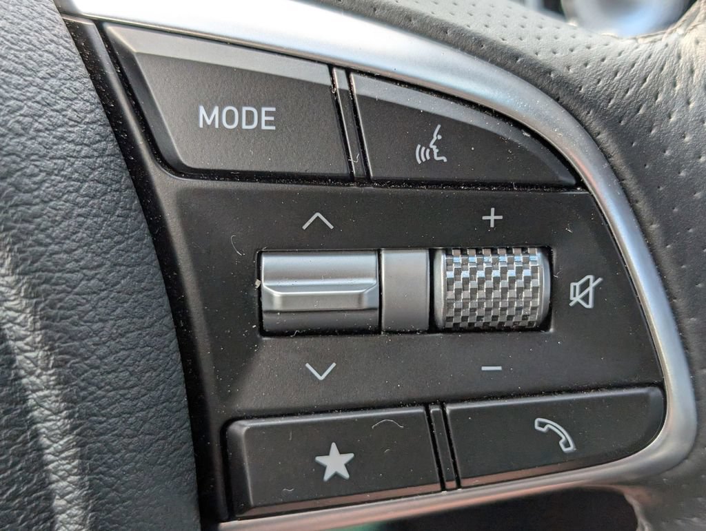 Used 2026 Genesis G70 2.5T RWD image 20