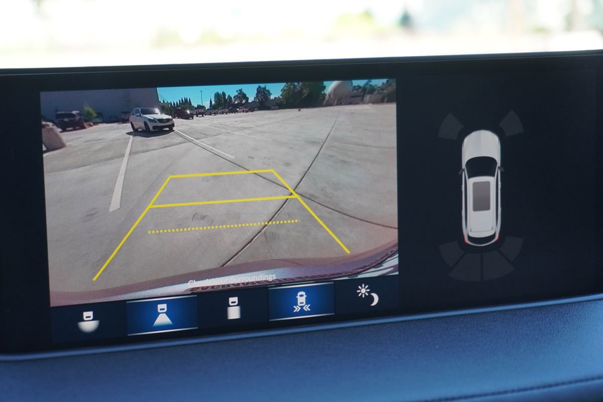 Used 2022 Acura MDX FWD w/ Technology Package image 38