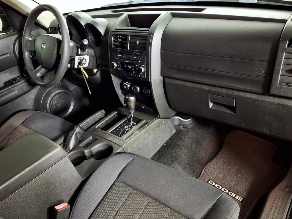 Used 2011 Dodge Nitro Heat image 14