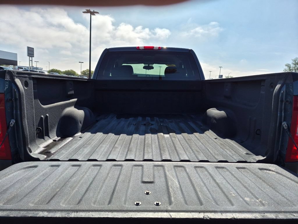 Used 2009 Chevrolet Silverado 2500 LT w/ Interior Plus Package AWD/4WD image 6