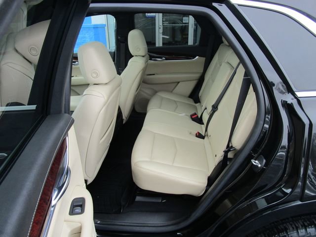 Used 2017 Cadillac XT5 Luxury image 19