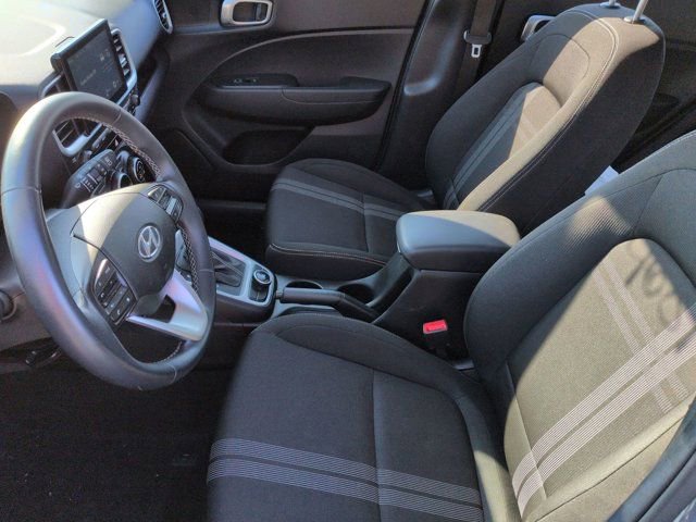 Certified 2023 Hyundai Venue SEL image 14