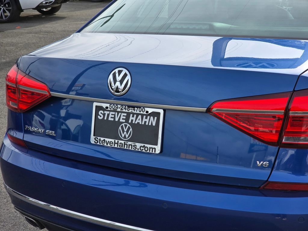 Used 2016 Volkswagen Passat 3.6 SEL Premium image 13