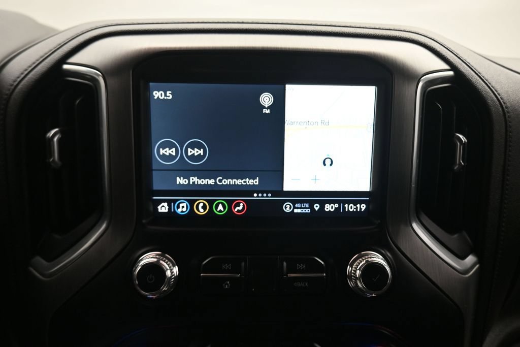 Used 2023 GMC Sierra 2500 Denali w/ Denali Black Diamond Edition AWD/4WD image 17