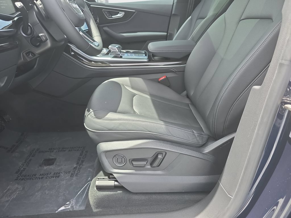 Certified 2025 Audi Q8 Premium Plus AWD/4WD image 22