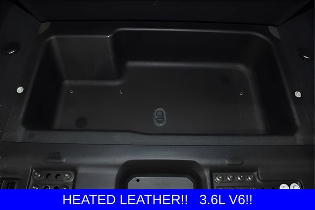Used 2021 Jeep Wrangler Unlimited Rubicon w/ Dual Top Group AWD/4WD image 30