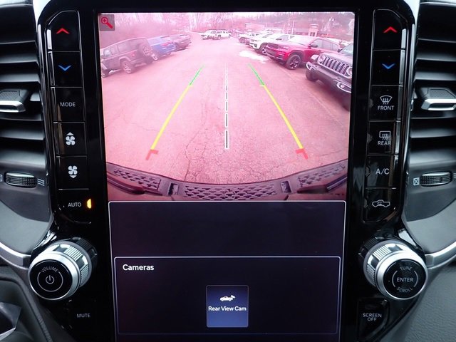 New 2026 RAM 1500 4x4 Crew Cab image 20