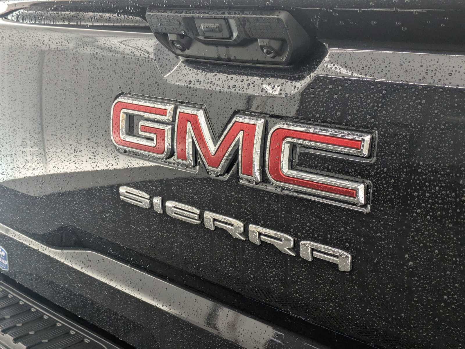 Used 2024 GMC Sierra 1500 Elevation image 14