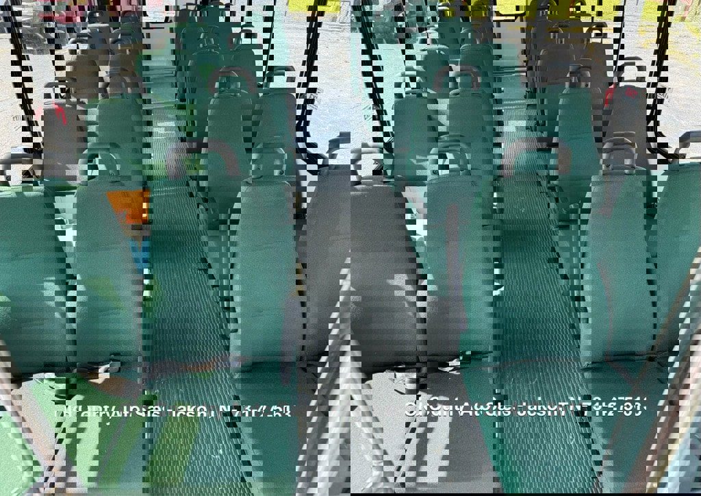 Used 2012 Ford F550 2WD Regular Cab Super Duty w/ Payload Upgrade Pkg image 34