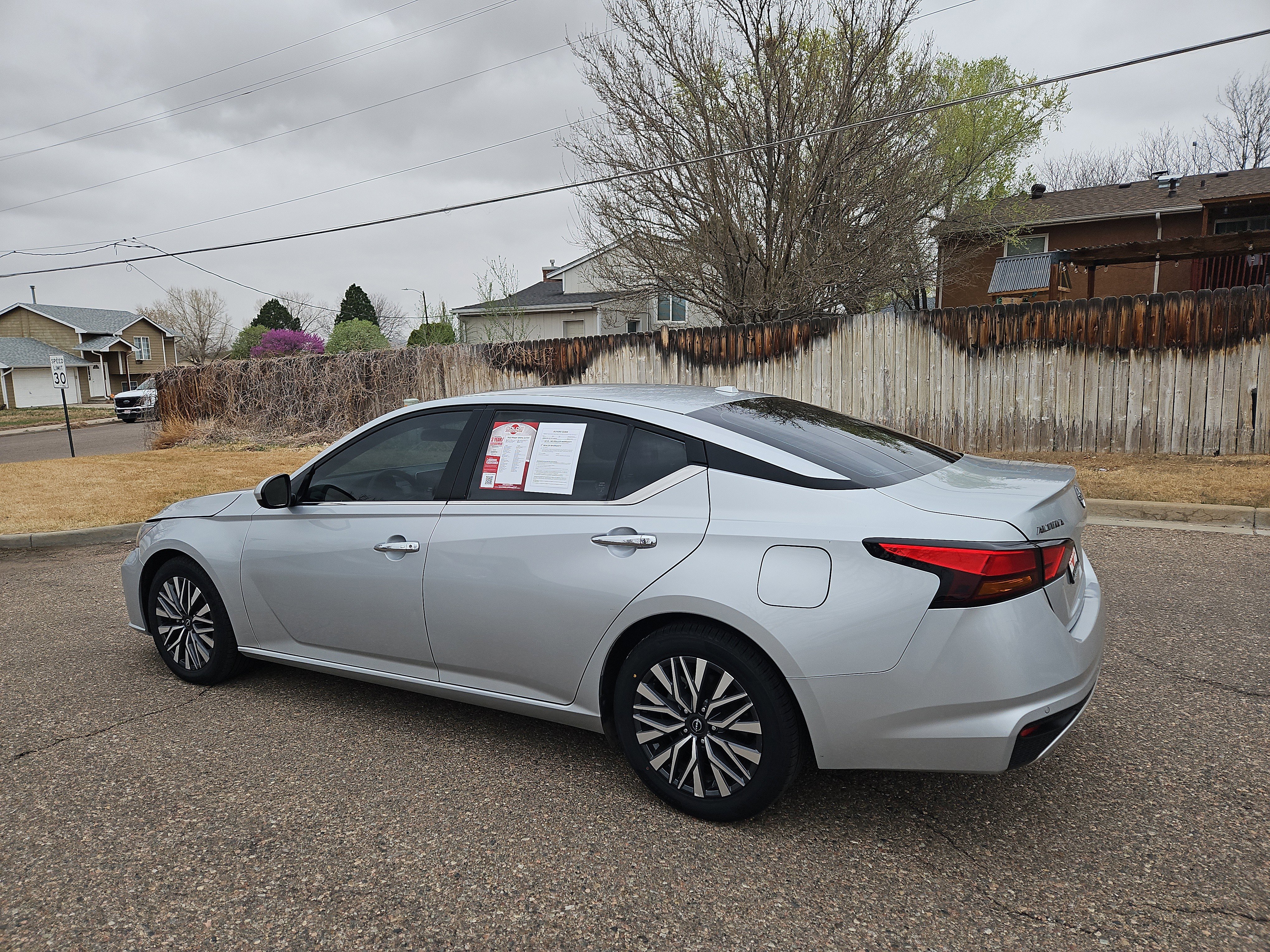 Used 2023 Nissan Altima 2.5 SV image 4
