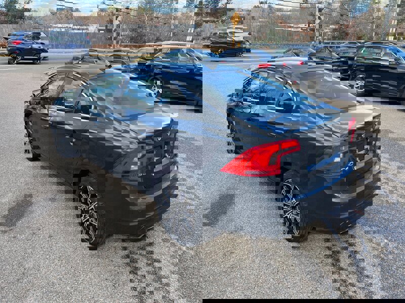 Used 2015 Volvo S60 T5 Platinum image 3