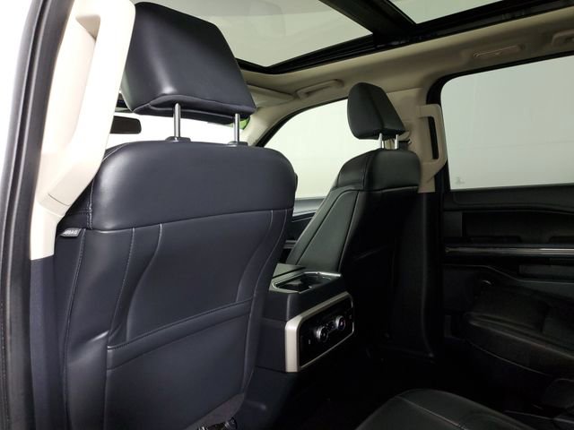 Used 2022 Ford Expedition Max XLT image 12