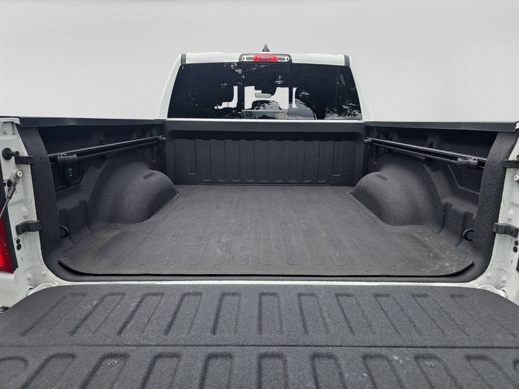 Used 2025 RAM 1500 Big Horn RWD image 29